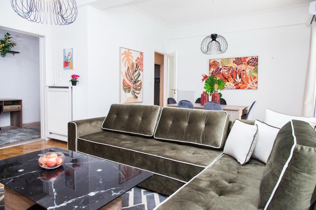 Appartamento Elegant Apt In Kifisia! Atene Esterno foto