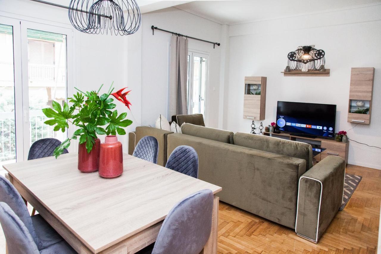 Appartamento Elegant Apt In Kifisia! Atene Esterno foto