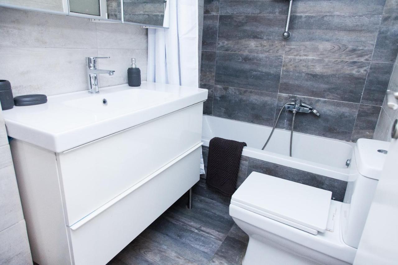 Appartamento Elegant Apt In Kifisia! Atene Esterno foto
